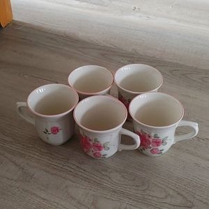 5 Gibson Roseland tea cups